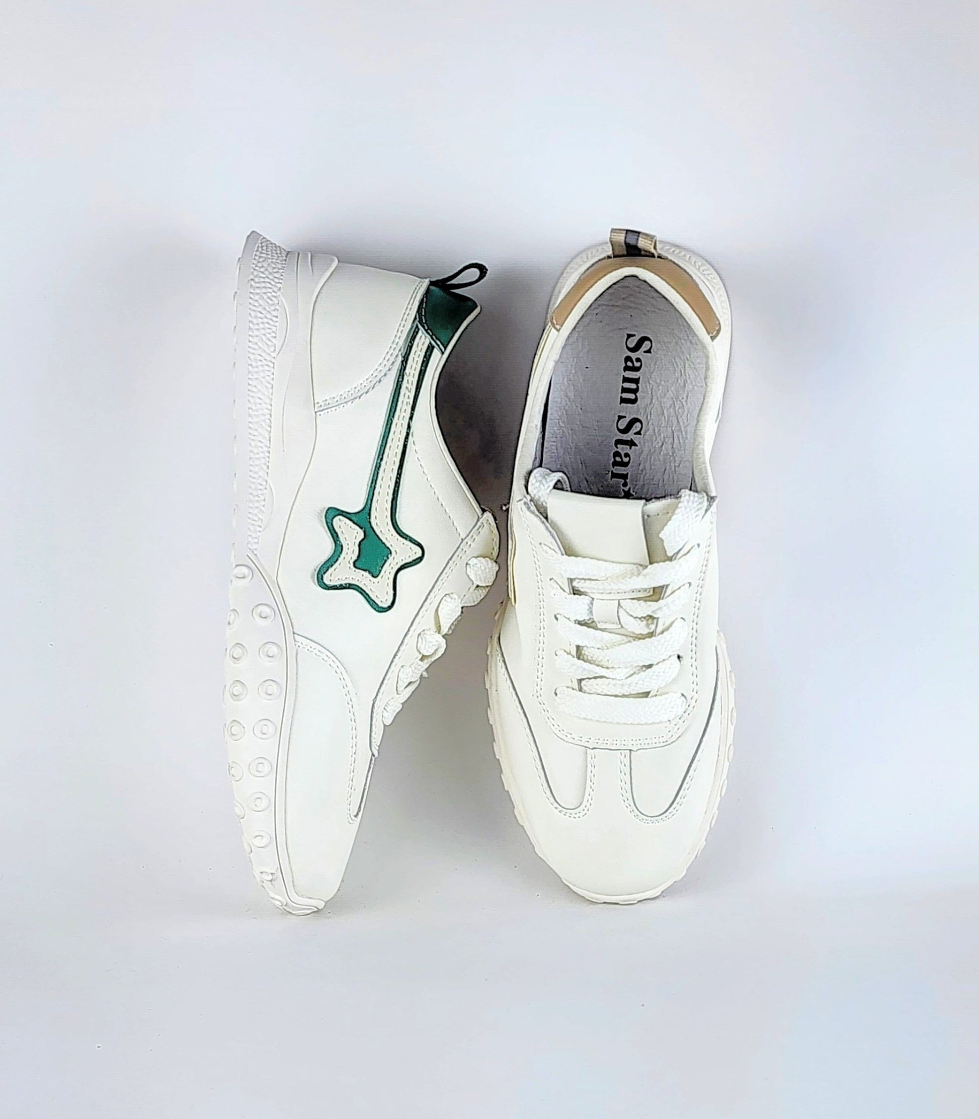 SS23009 White leather sneakers with star and flexible sole sneakers Sam Star Shoes