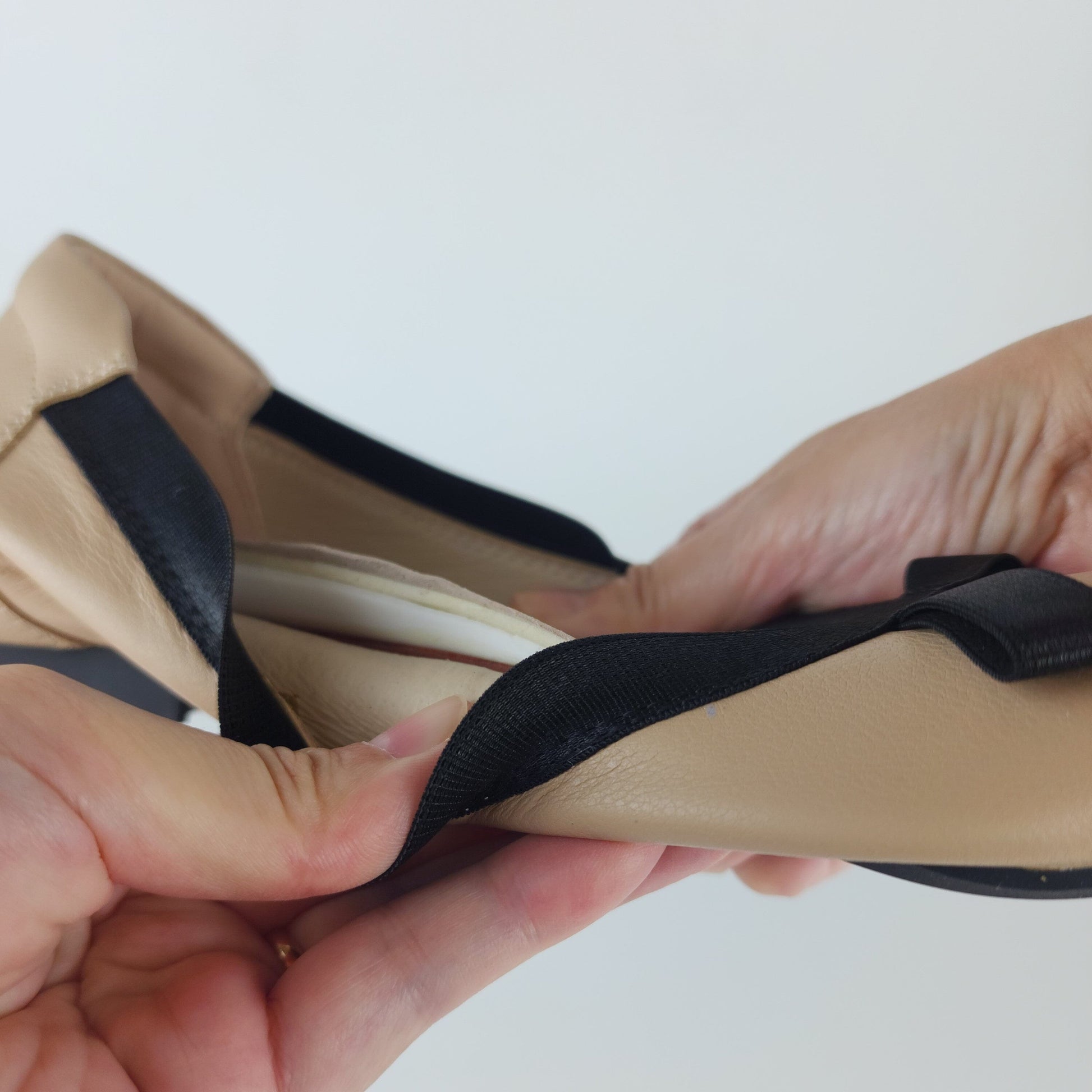 SS24006 Pointy Leather pumps with bow and extra cushion( new arrival ) Pumps Sam Star Shoes