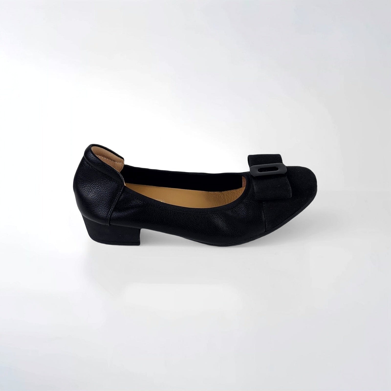 SS25002 Leather pumps with bow& Black buckle block heel ( new arrival) Pumps Sam Star shoes