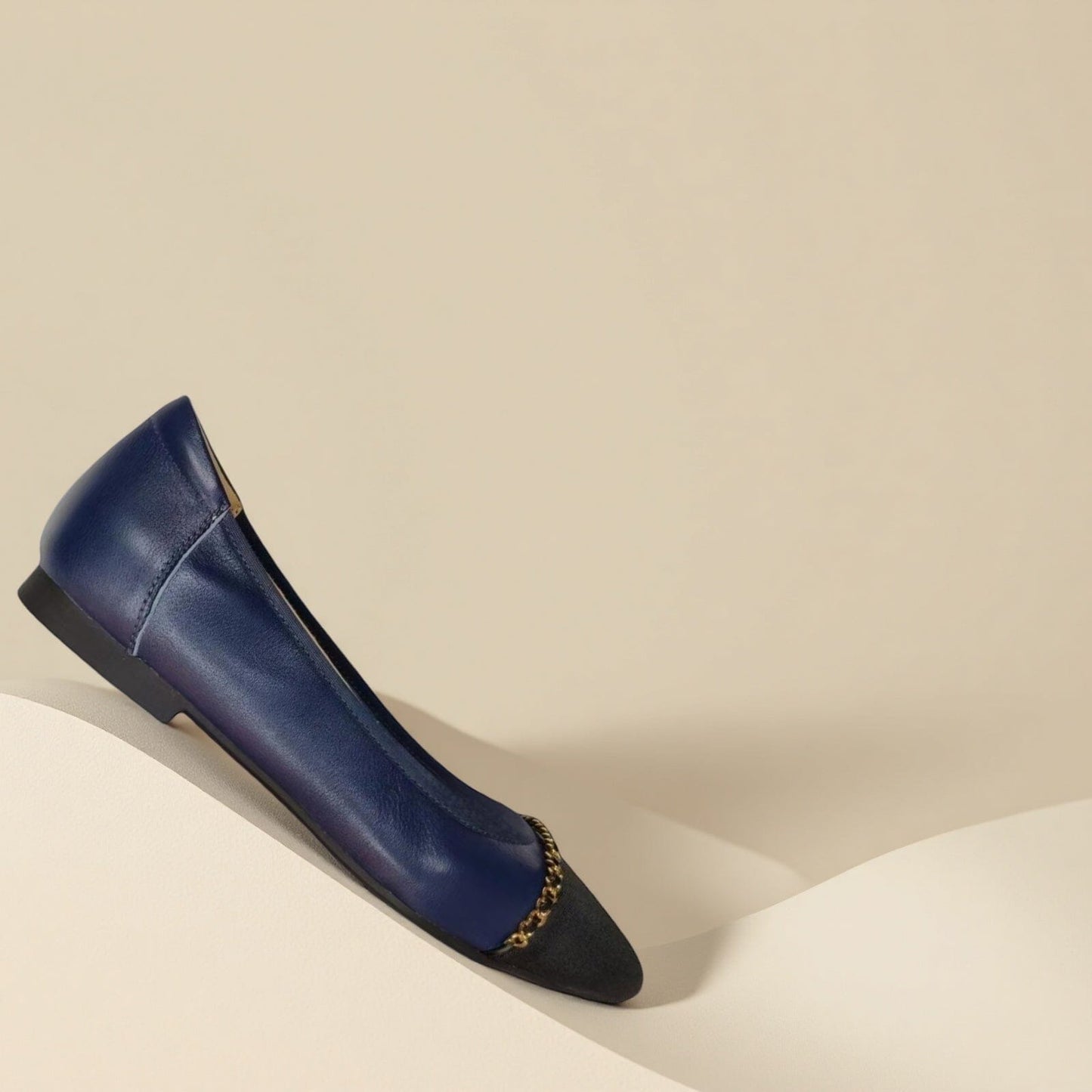 SS23001 Pointy Leather pumps with chain detail and extra cushion( new arrival ) Pumps Sam Star Shoes