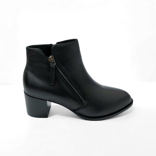 SS25005 Leather boots with zip detail with extra cushions in Black and Brown Boots Sam Star shoes Black 36 (3)