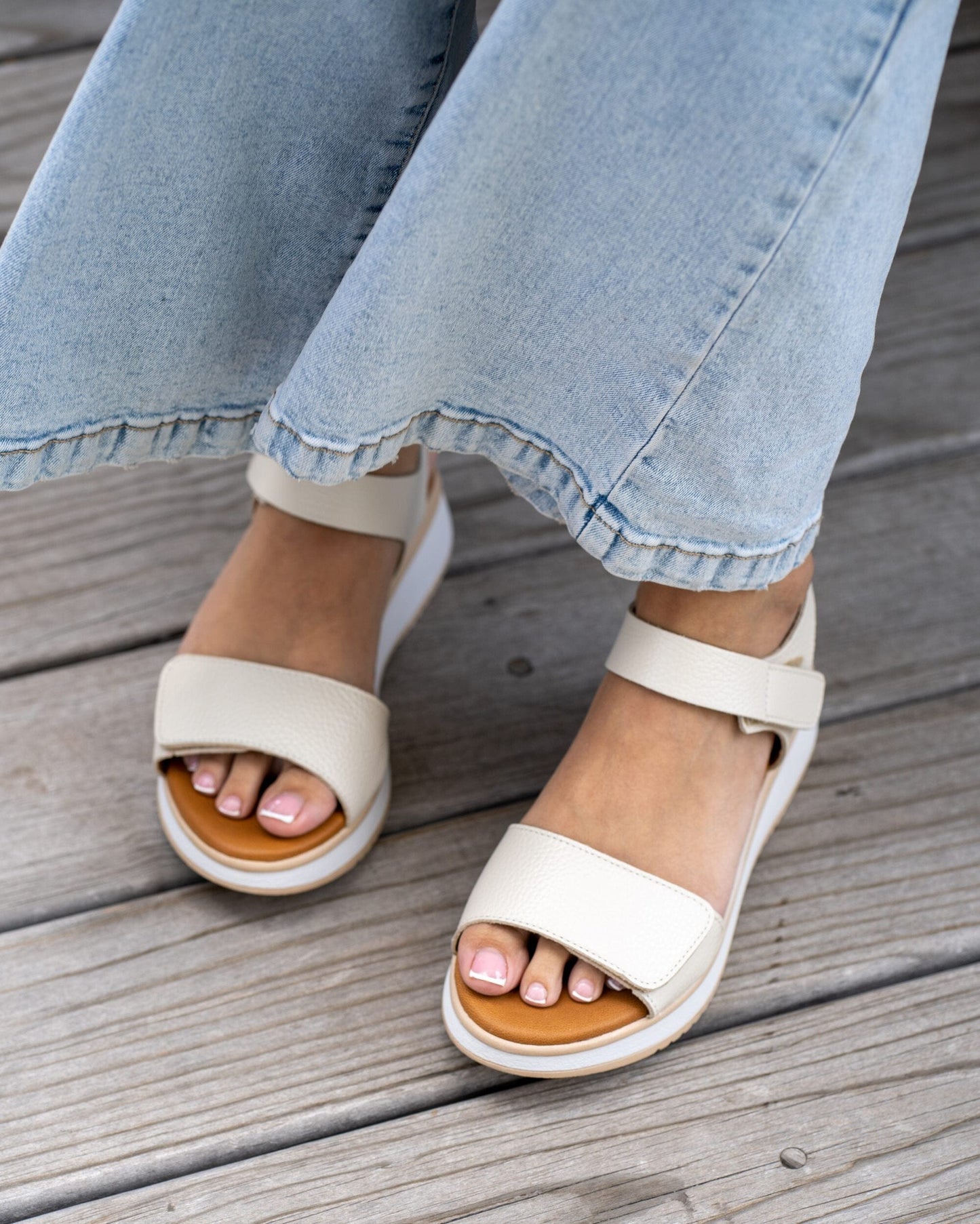5411 Spanish leather Sport delux sandals/wedge with velcro in silver and white sandals Sam Star Shoes