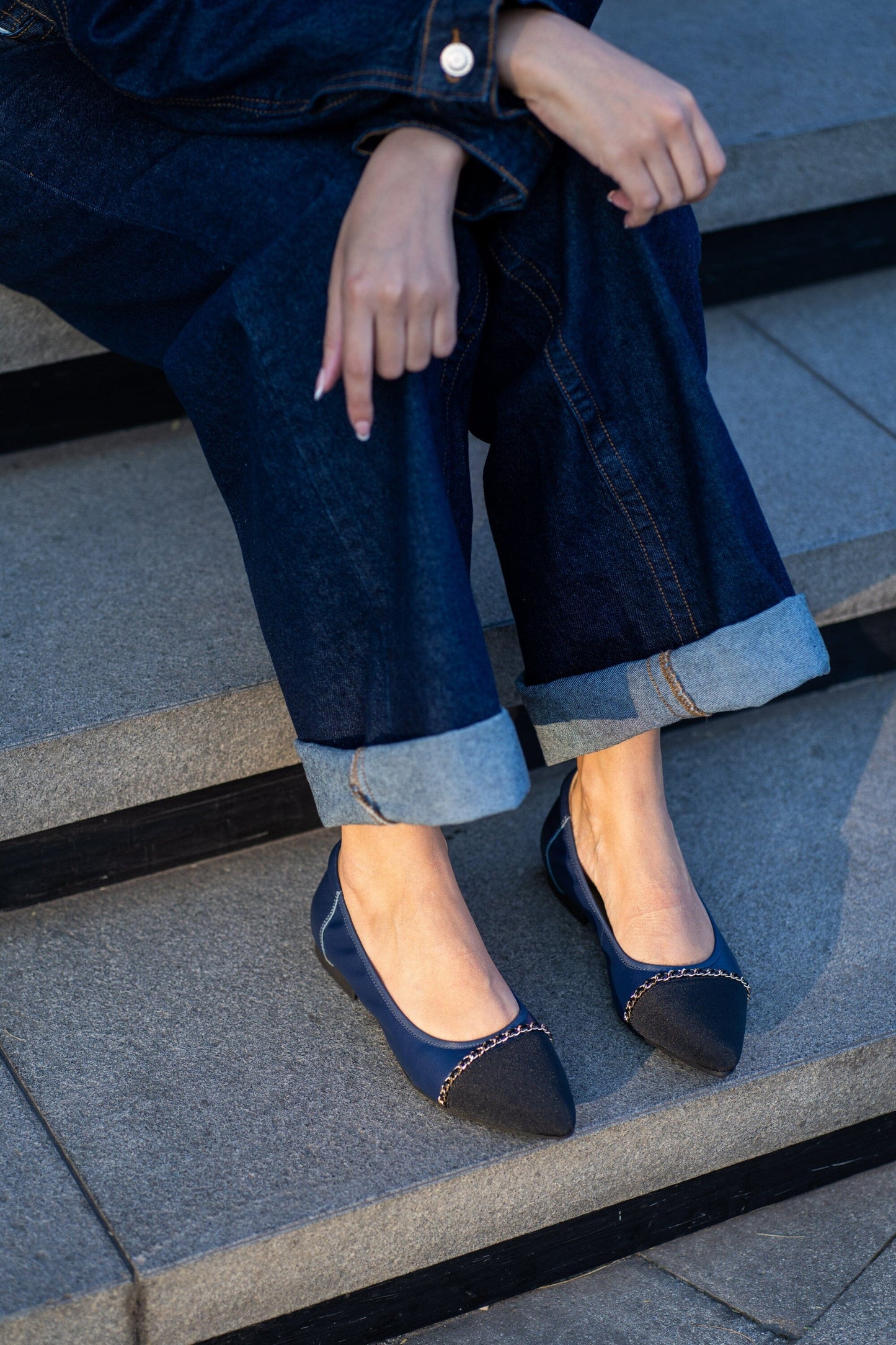 SS23001 Pointy Leather pumps with chain detail and extra cushion( new arrival ) Pumps Sam Star Shoes