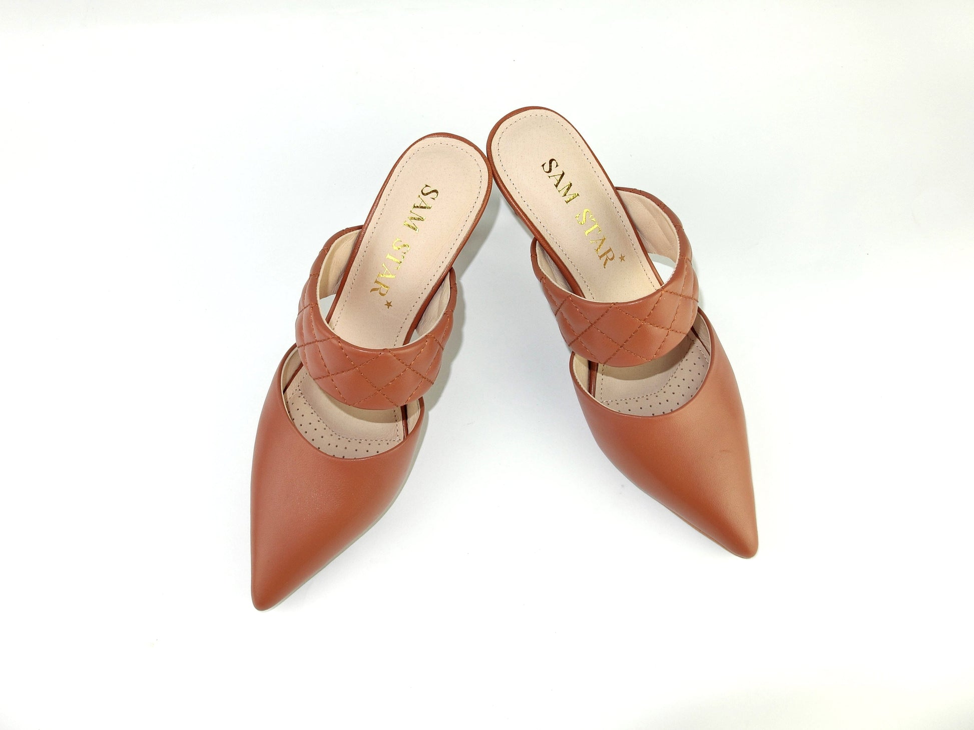 SS22015 Genuine leather court shoes in quilted detail in Tan ladies shoes Sam Star Shoes