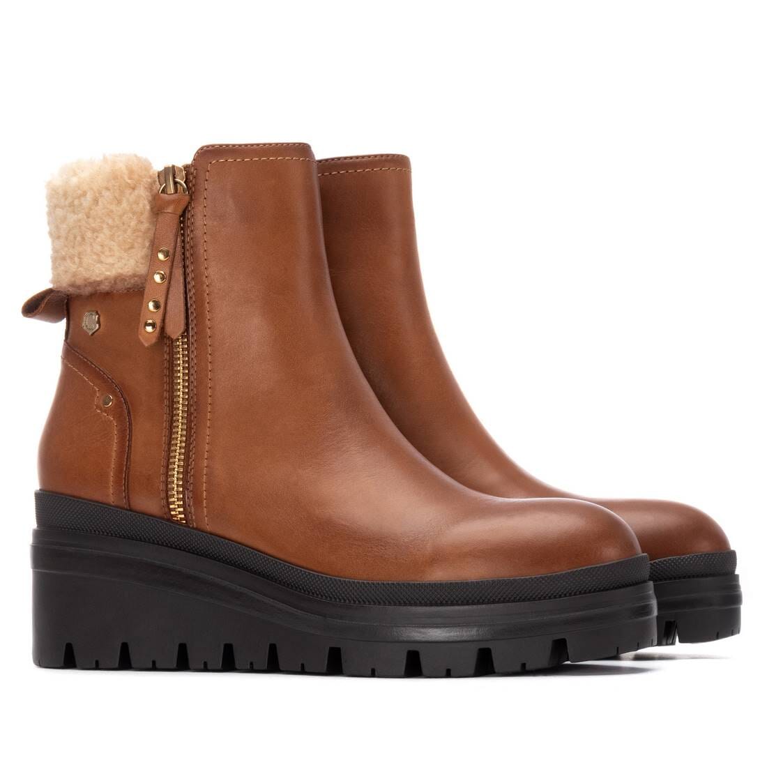 162712 Spanish leather wedge boots with faux fur in Tan Boots Sam Star shoes 