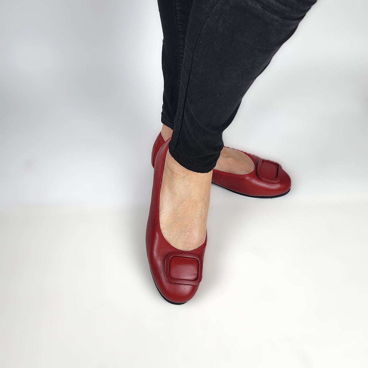 17W01 Leather buckle pumps with three layers of extra cushions (New) Pumps Sam Star Shoes 