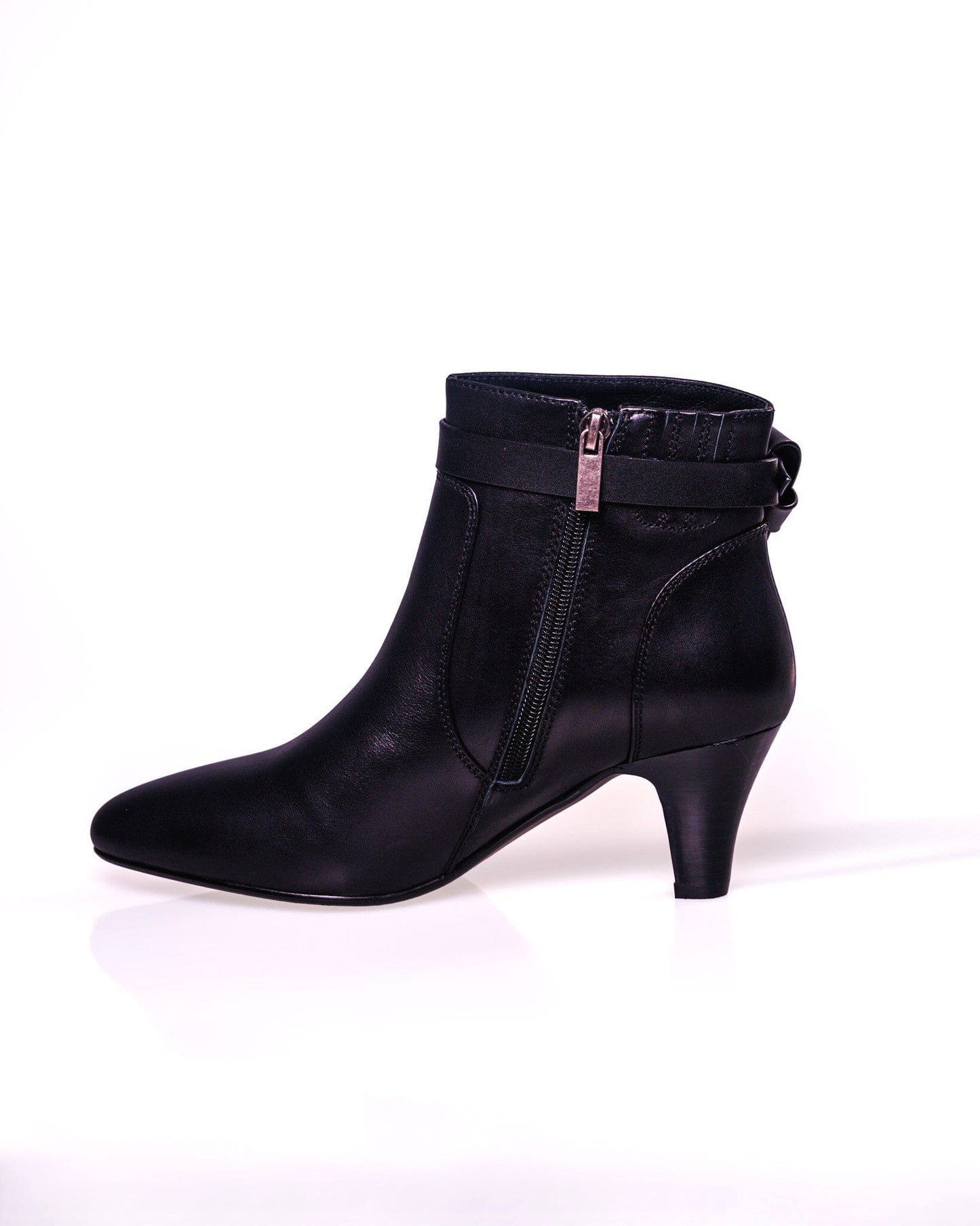 SS26009 Leather ankle boots with kitten heel and removable straps in Black (NEW) Boots Sam Star shoes 
