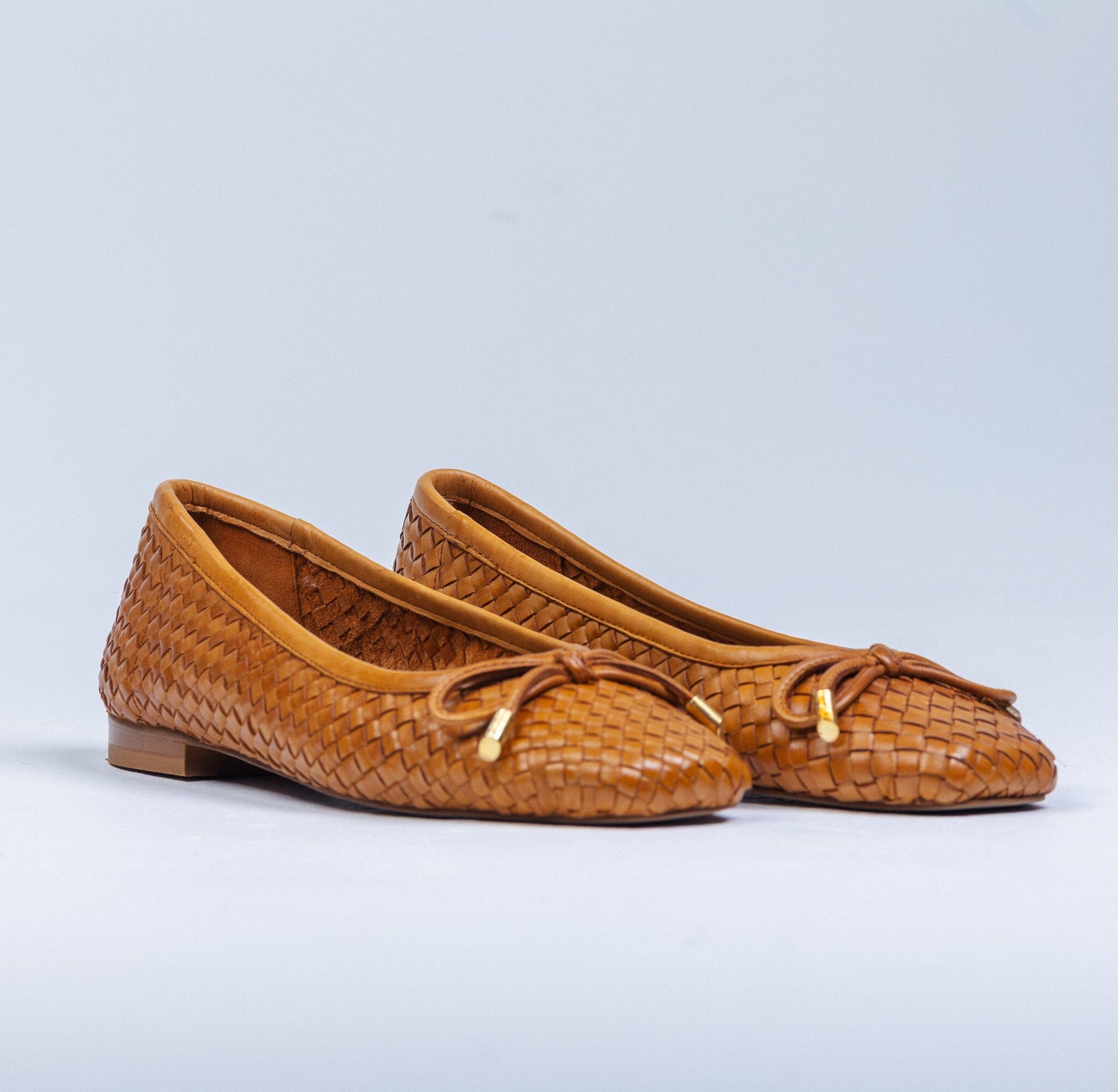 163296 Spanish designed Leather woven pumps in Tan and Gold (New) Pumps Sam Star shoes 