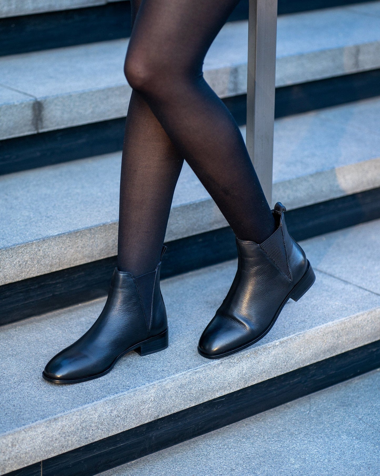 SS25006 Leather boots with elastic detail in Black and Tan Boots Sam Star shoes 